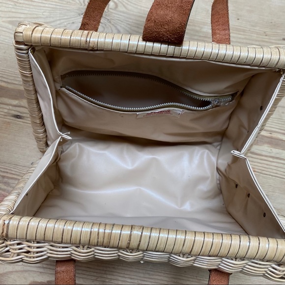 Vintage Simon Hong Kong Straw and Leather Handbag - Picture 6 of 11